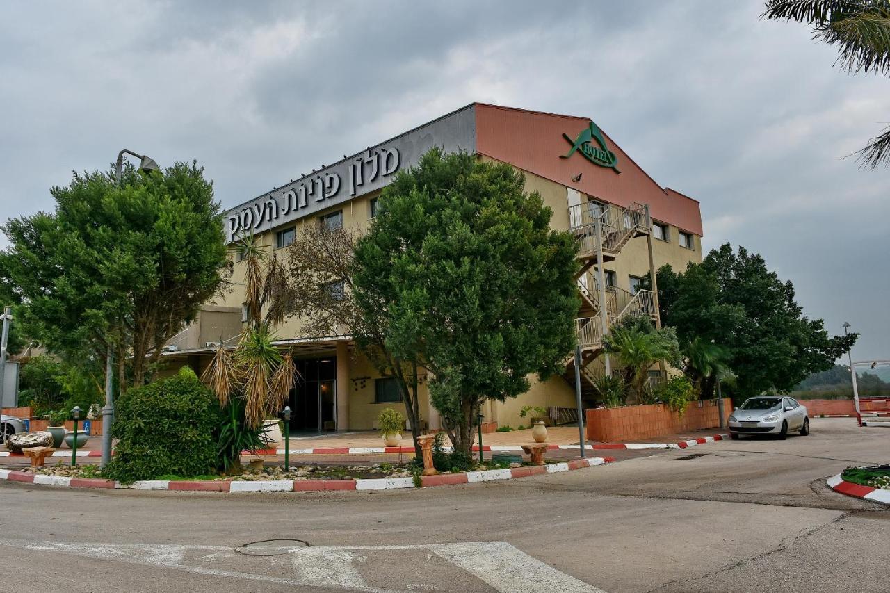 Pearl Of The Valley Hotel Kfar Tavor Екстериор снимка