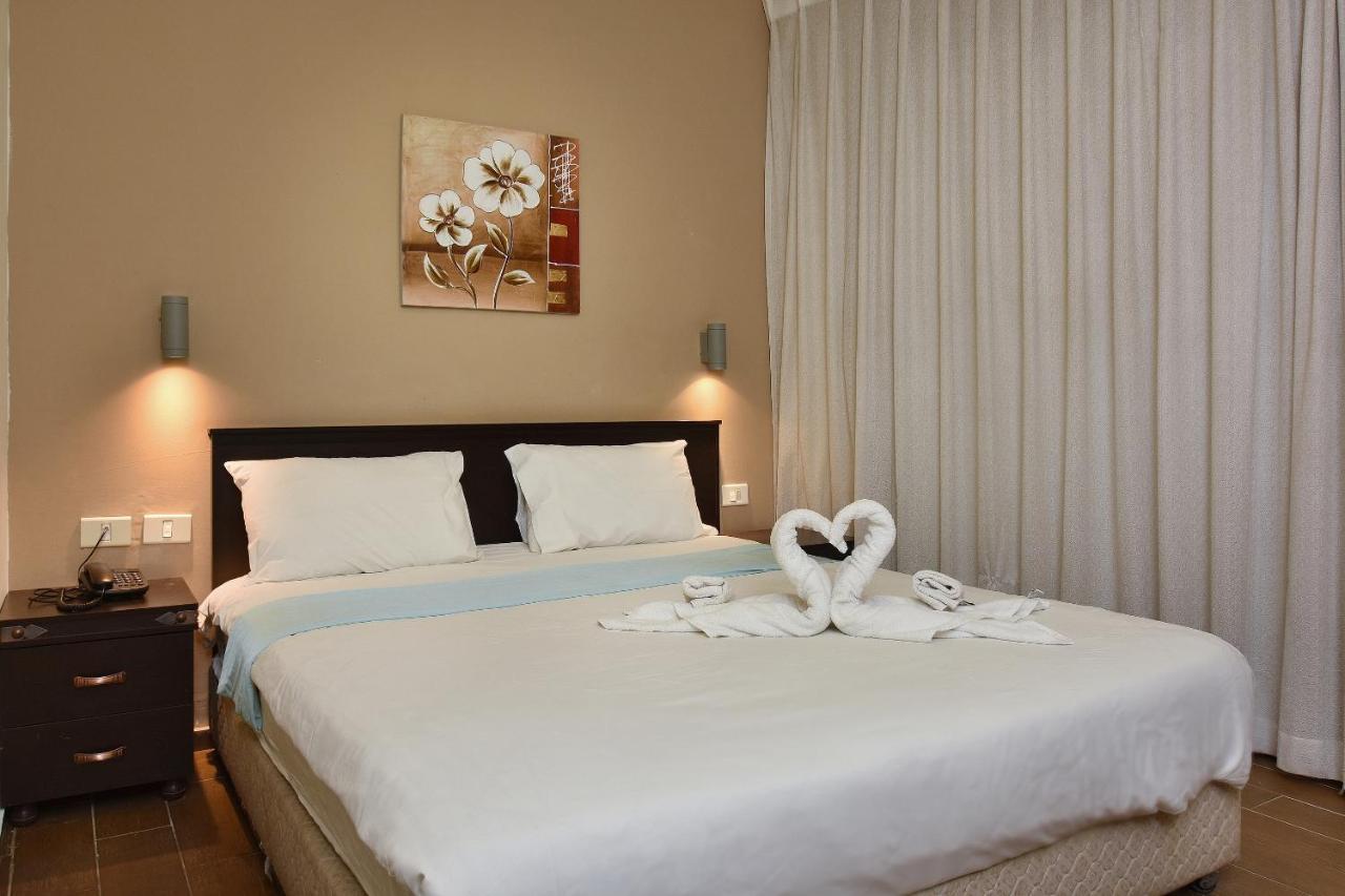 Pearl Of The Valley Hotel Kfar Tavor Екстериор снимка