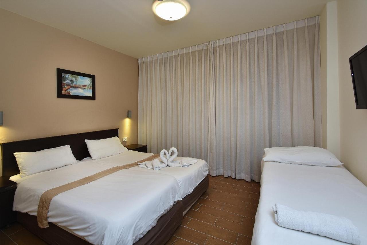 Pearl Of The Valley Hotel Kfar Tavor Екстериор снимка