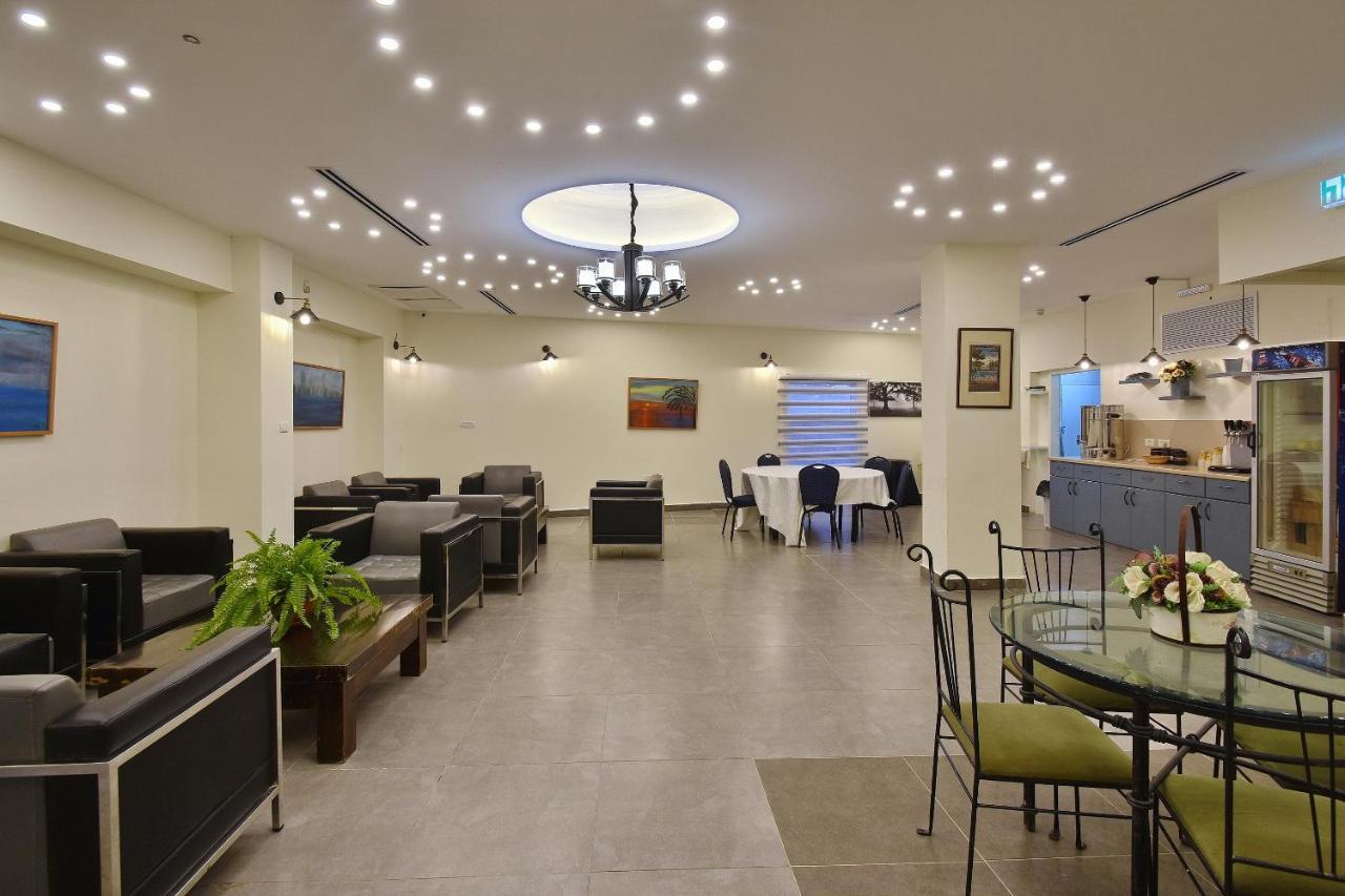 Pearl Of The Valley Hotel Kfar Tavor Екстериор снимка