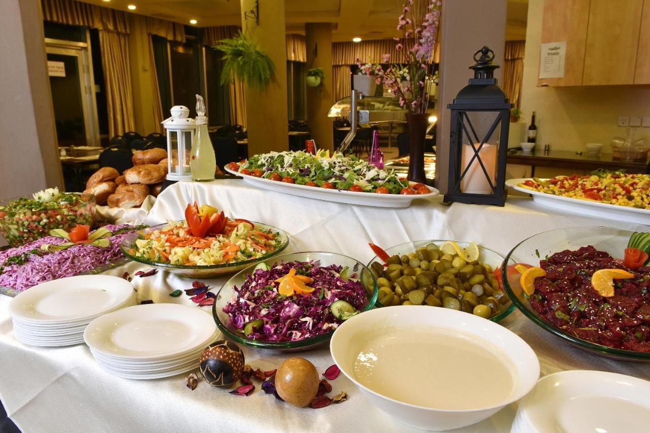Pearl Of The Valley Hotel Kfar Tavor Екстериор снимка